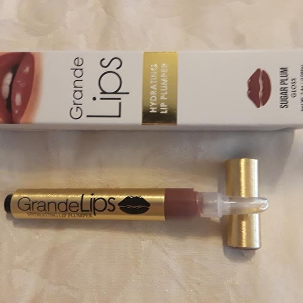 Grande Lips Sugar Plum Gloss